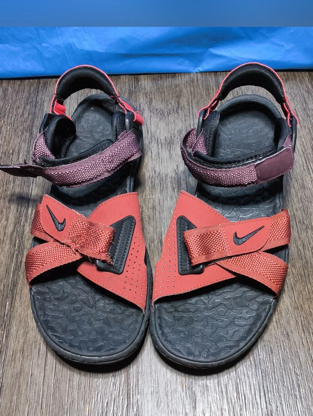 Nike ACG Air Deschutz+ Men’s 10 Redstone Black Outdoor Hiking Sport Sandals